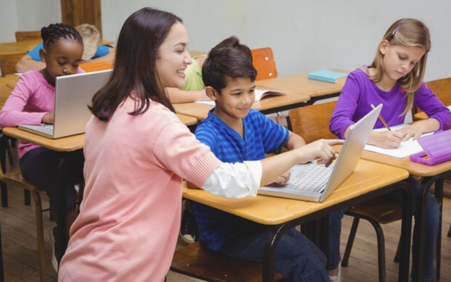 Literacy Leaders — secondary students developing community literacy advocacy initiatives for international literacy day